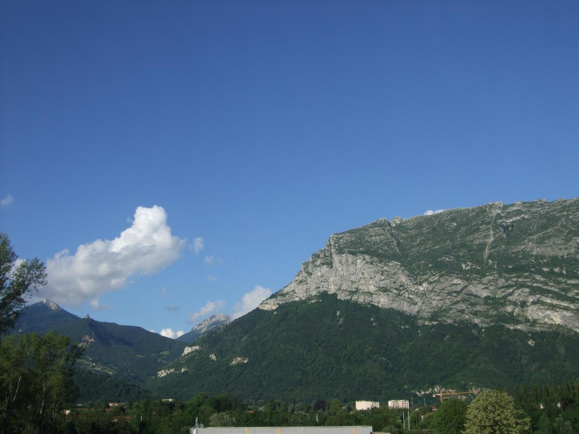 Ekho Hotel Grenoble Nord Saint Egreve Dış mekan fotoğraf