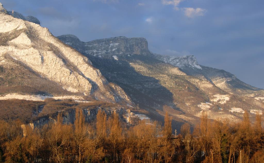 Ekho Hotel Grenoble Nord Saint Egreve Dış mekan fotoğraf